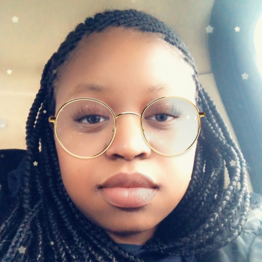 Meet your Posher, Kayla